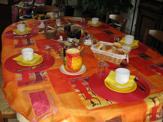 La terrasse pour le petit d�jeuner l'�t�